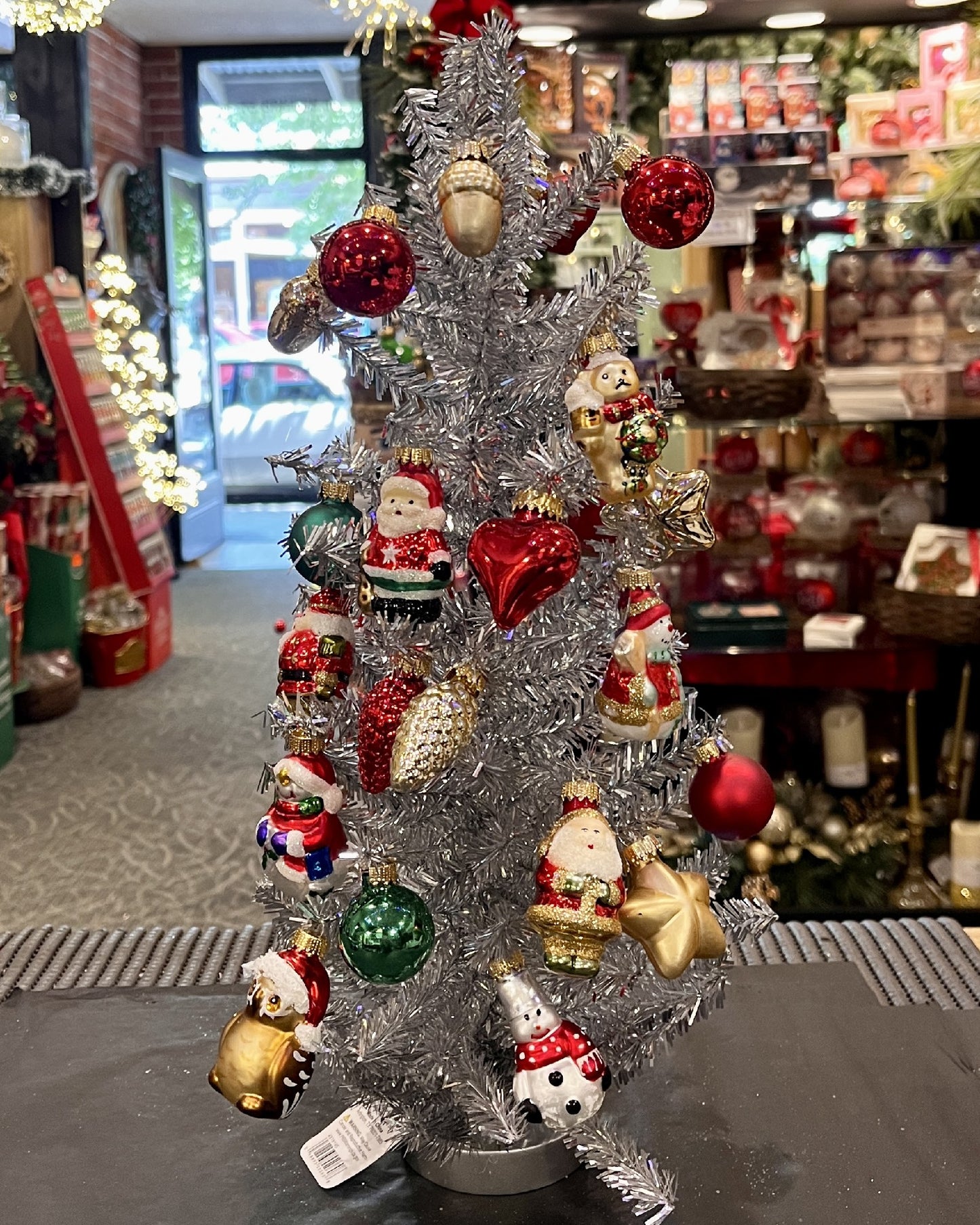 MINI ADVENT CALENDAR WITH 24 GLASS ORNAMENTS CBK8334