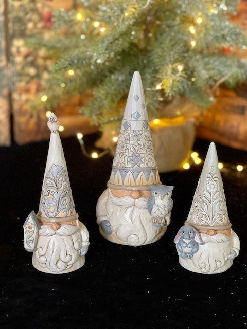 JIM SHORE HWC - WHITE WOODLAND GNOME WITH RABBIT 6008865