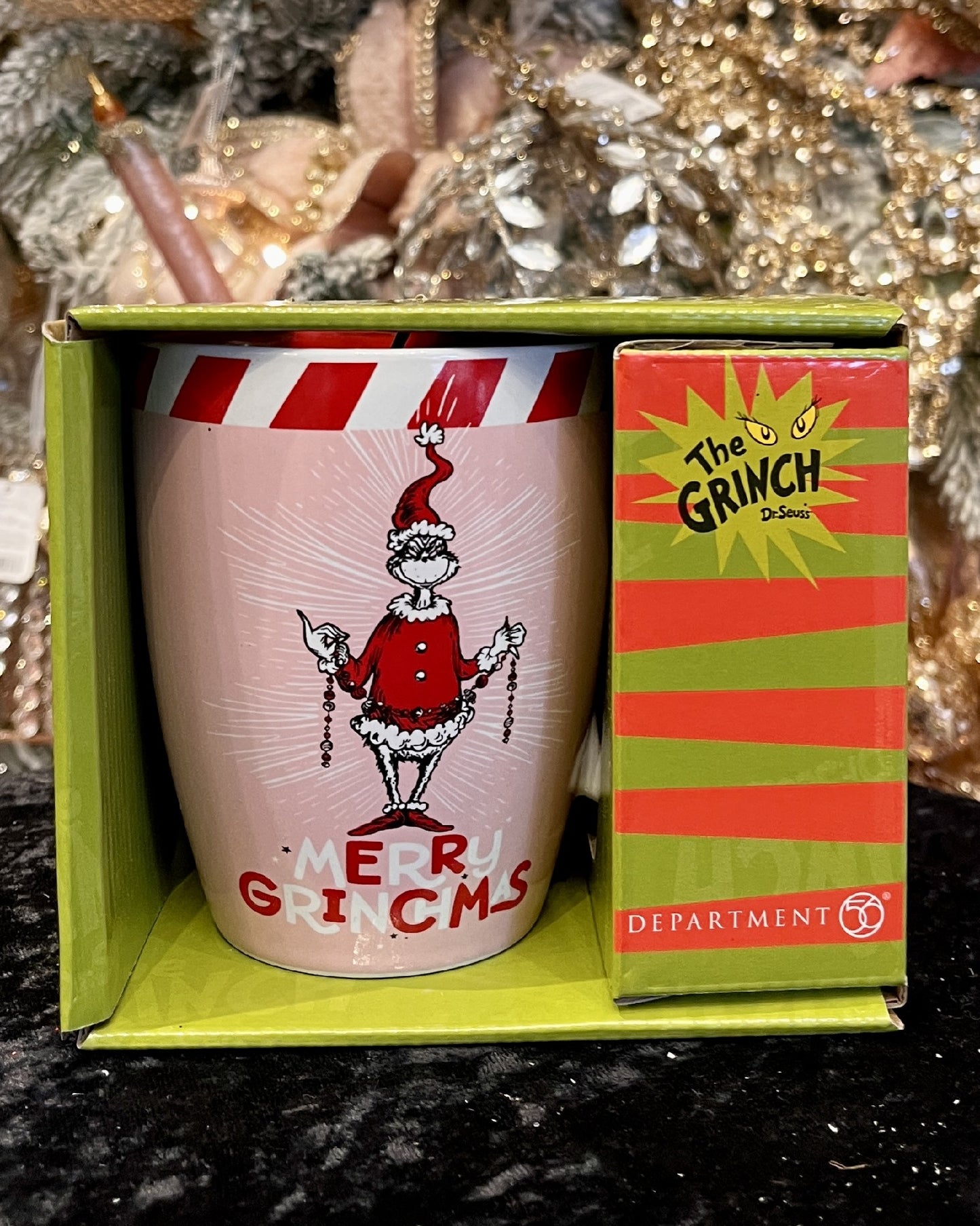 DEPT 56 - 12OZ MUG PINK MERY GRINCHMAS 6011526