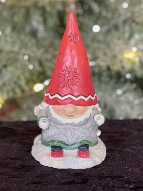 JIM SHORE HEARTWOOD CREEK GNOME WITH BRAIDS SLEDDING 6010844