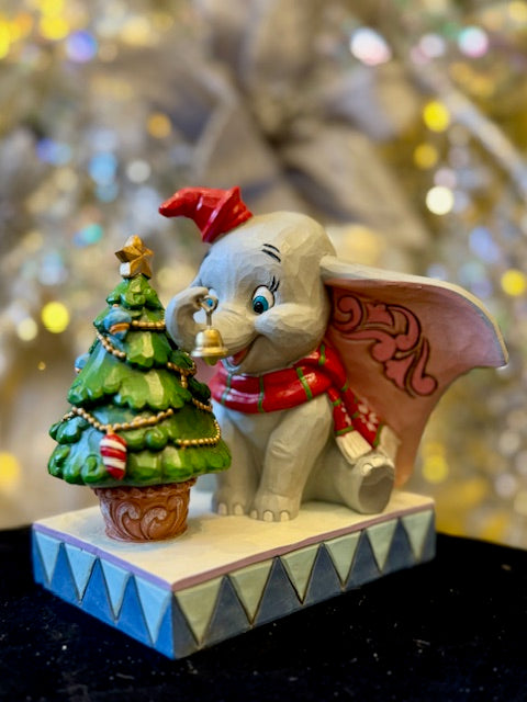 JIM SHROE DISNEY TRADITIONS DUMBO WITH CHRISTMAS TREE 6016889