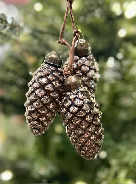 GLASS BROWN PINECONE CLUSTER OF ORNAMENTS 4523147