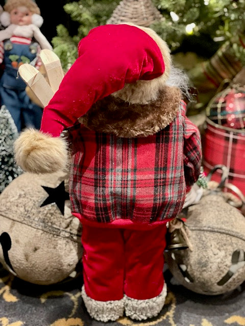 SANTA WITH SKIS AND OWL 4519212