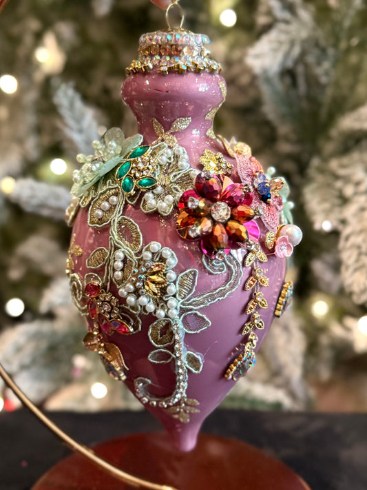 MARK ROBERTS - Mauve Kings Jewel Fancy Finial Ornament 36-61504
