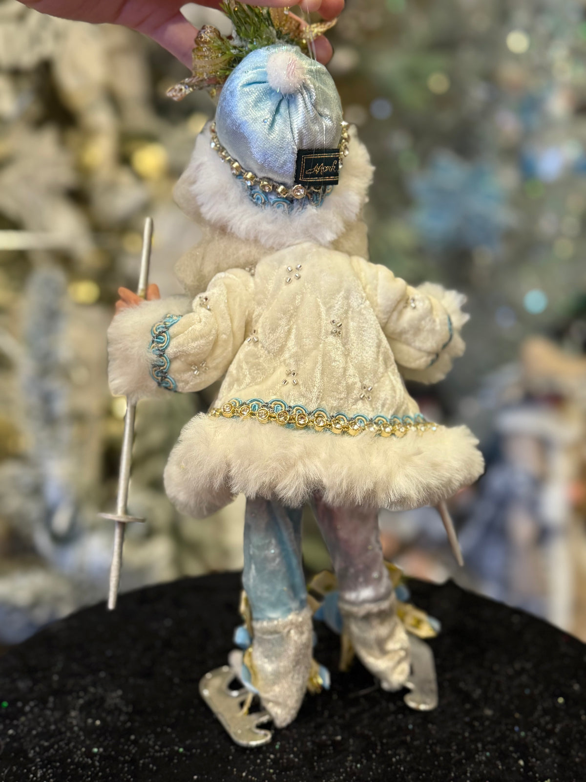 MARK ROBERTS - Small Elf Capades 51-64072