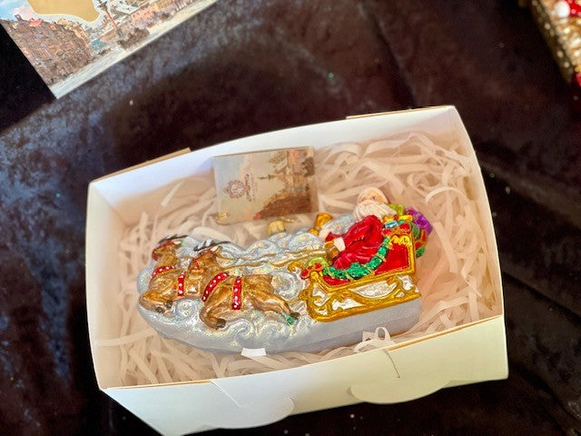 HURAS FAMILY GLASS ORNAMENTS - TRAVELLING SANTA ON CLOUD S348