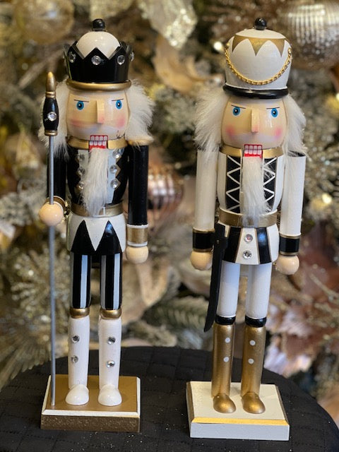 BLACK & WHITE WOODEN NUTCRACKER WITH SWORD NC010