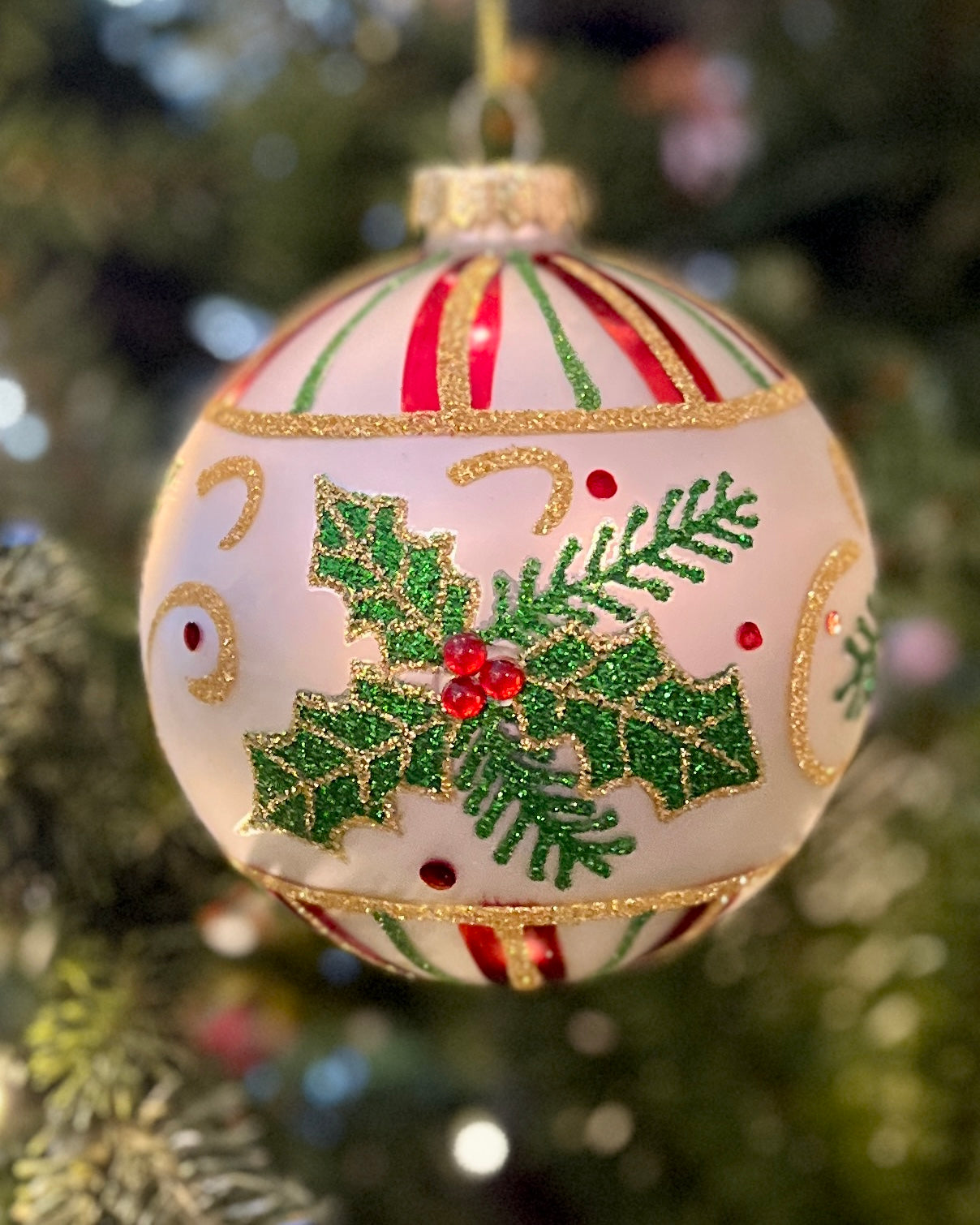HOLLY ROUND GLASS HANGING ORNAMENT 4424547