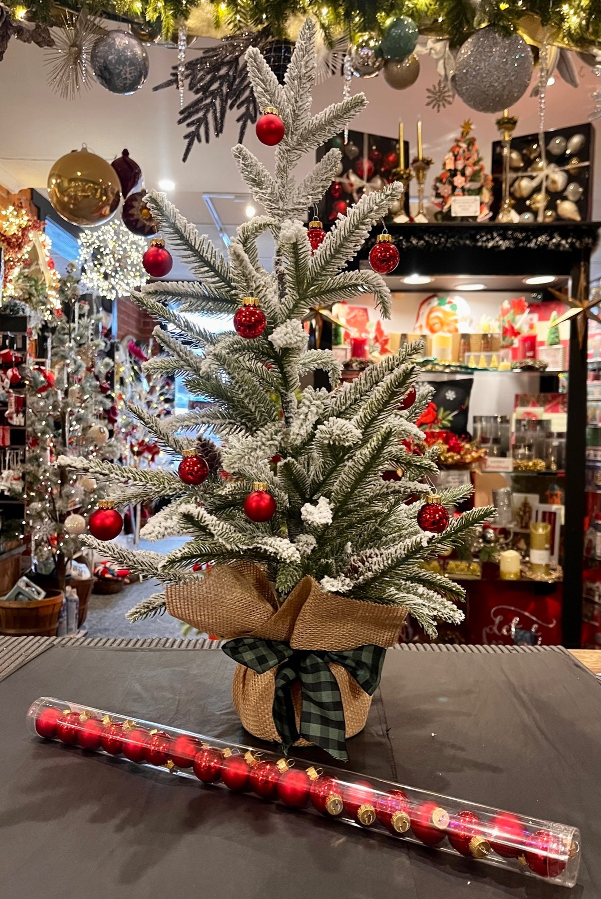 PACK 18 MINI RED GLASS BAUBLES 24009