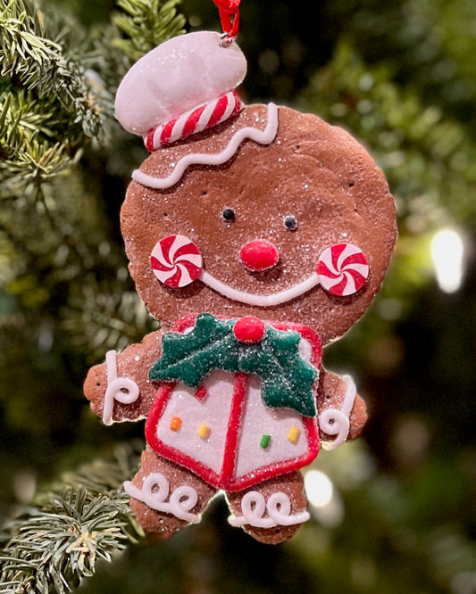 GINGERBREAD BAKER WITH HOLLY ORNAMENT HOS-9006A