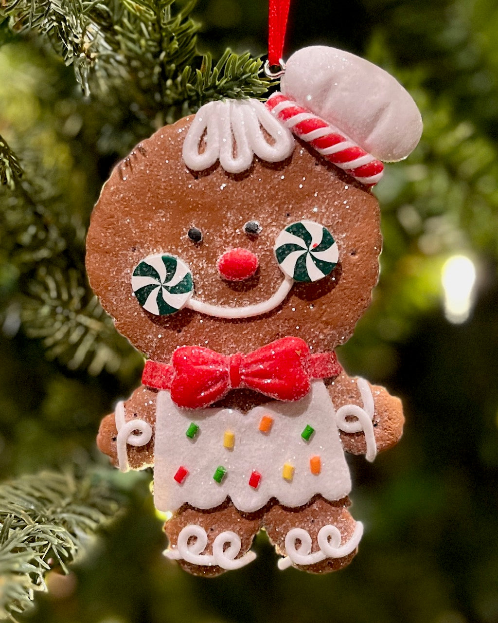 GINGERBREAD BAKER WITH BOWTIE ORNAMENT HOS-9006B