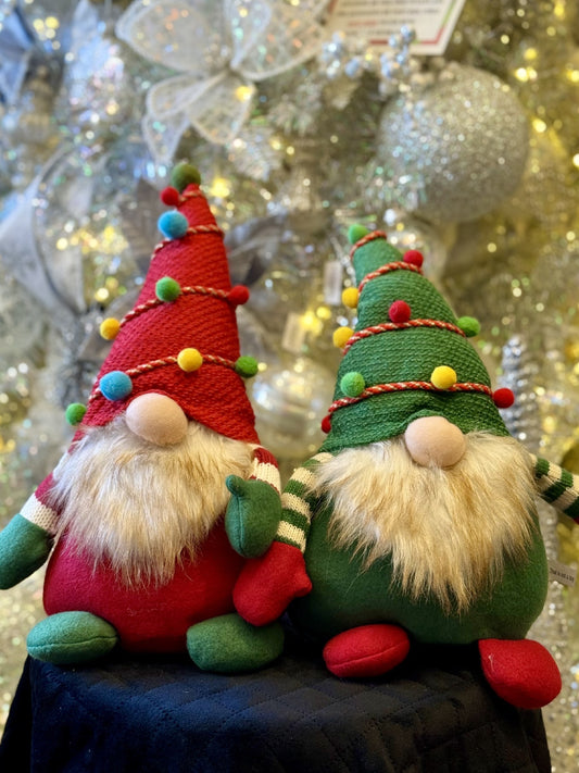 SPARKY THE RED SITTING GNOME XXM874A