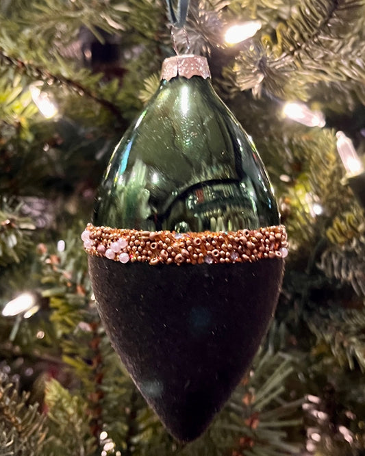 GREEN VELVET DETAIL GLASS TEARDROP ORNAMENT X3714GR