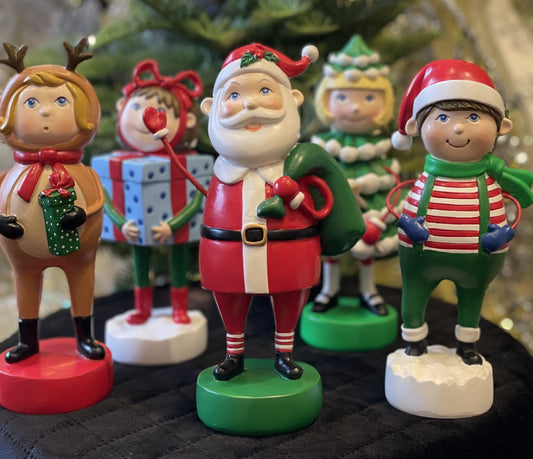 XMAS GIFT GIRL TABLE PCE 18CM X3803