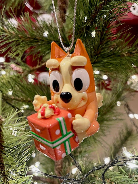 BINGO SITTING WITH GIFT HANGING ORNAMENT BL1241