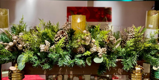 WOODLAND SPRUCE WITH PEARL 3 CANDLE HOLDER WITH GLASS VOTIVES LED XA018B