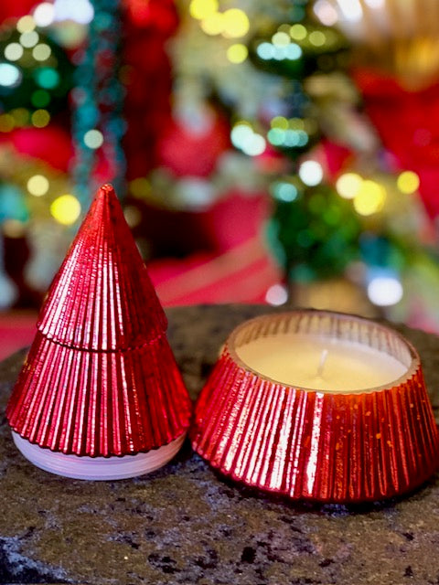 RED RIBBED TREE WAX CANDLE XM0211