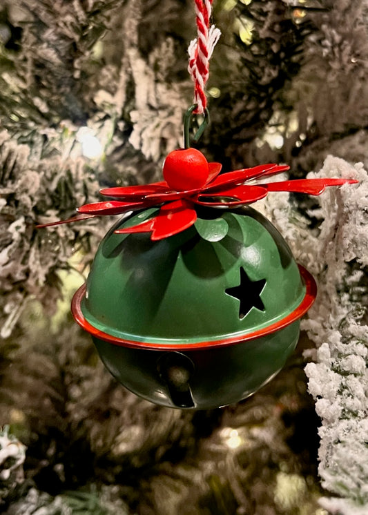 GREEN BELL WITH RED BOWS XM0666