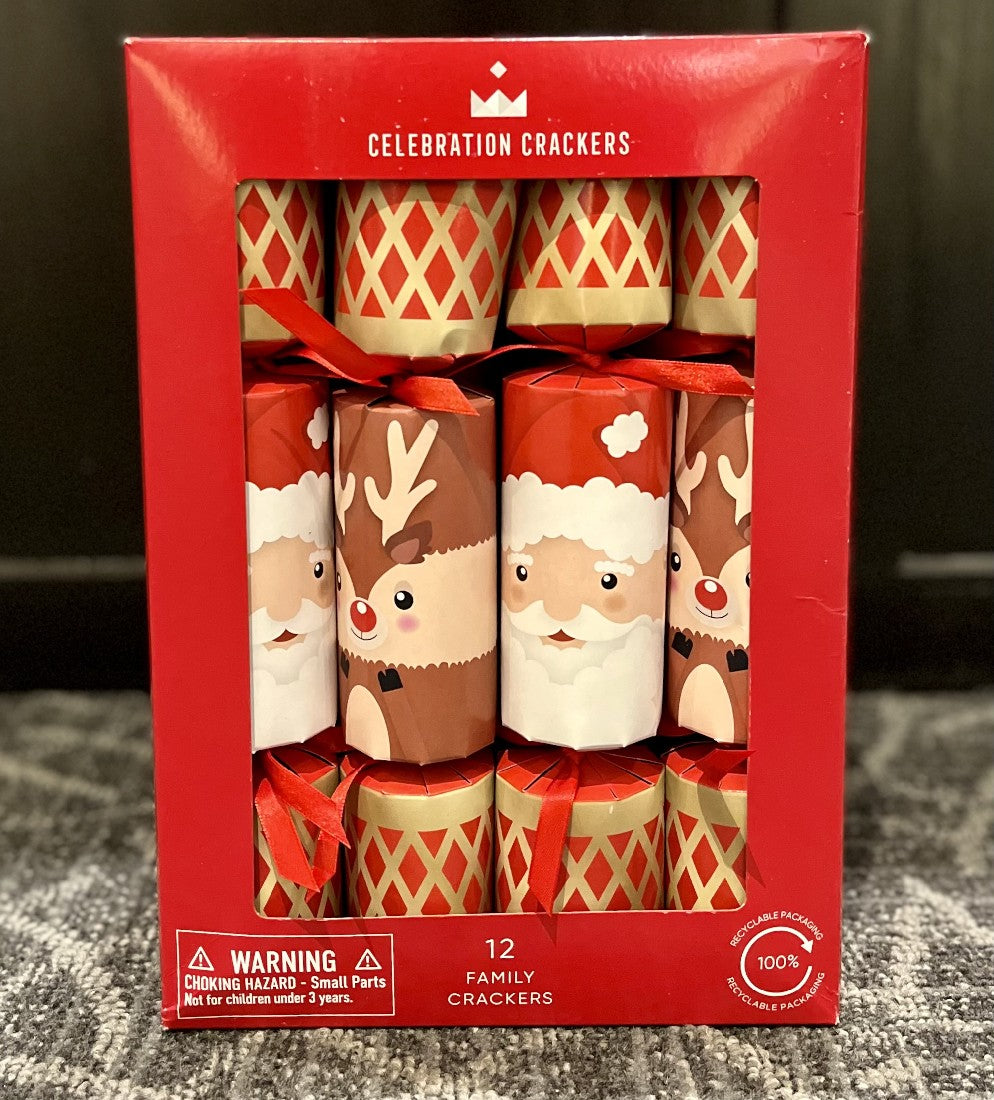 SANTA & REINDEER 12 PC CHRISTMAS CRACKERS