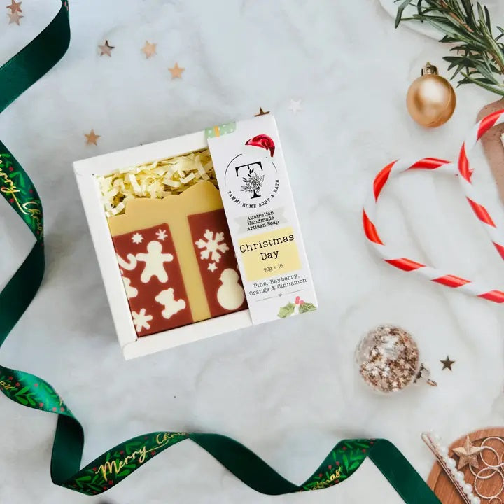 CHRISTMAS DAY PINE, BAYBEERRY, ORANGE & CINNAMON REDPRESENT BOXED SOAP