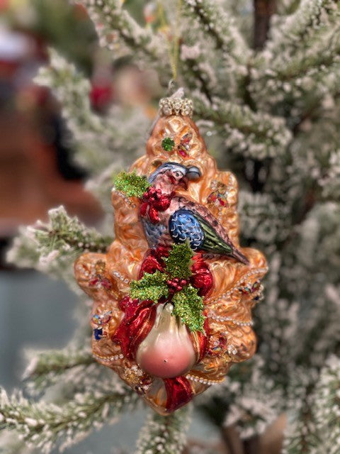MARK ROBERTS KINGS JEWELS PARTRIDGE IN A PEAR TREE GLASS ORNAMENT 38-22040