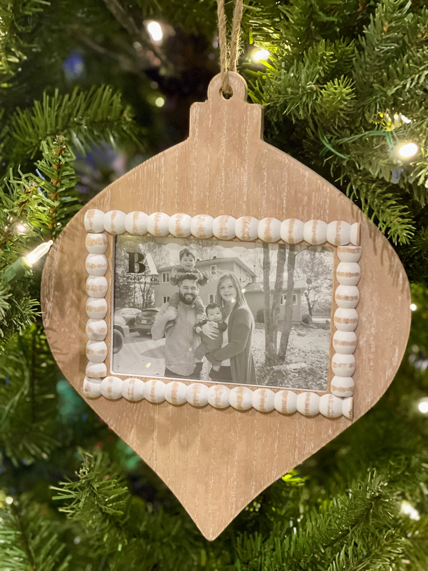 NATURAL WOOD ORNAMENT SHAPE PICTURE FRAME HANGING JX6182