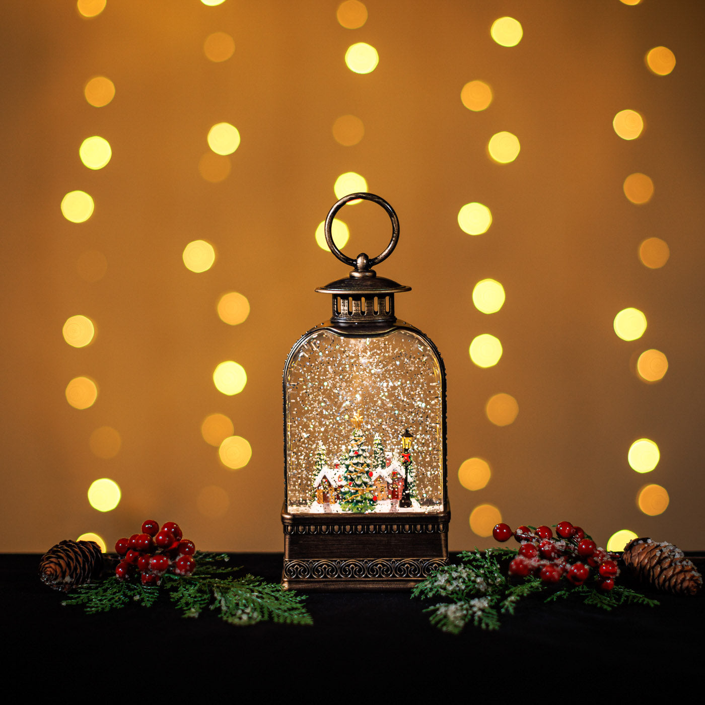 GLITTER LANTERN BRONZE VILLAGE SCENE JT06-3