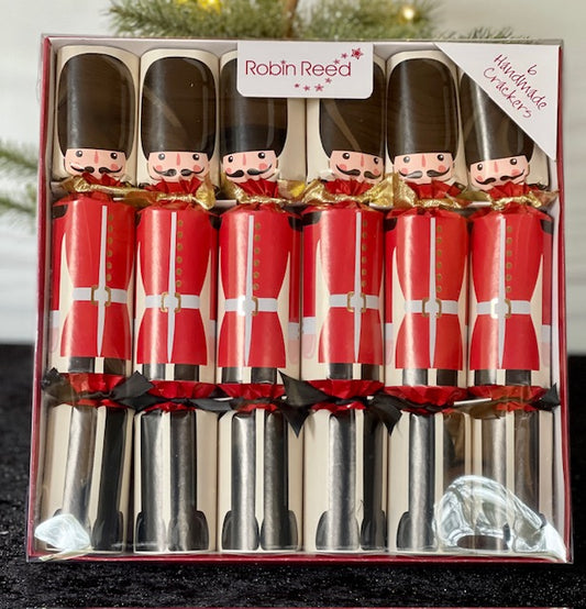 LONDON GUARD BOX OF 6 CHRISTMAS CRACKERS 62215RR