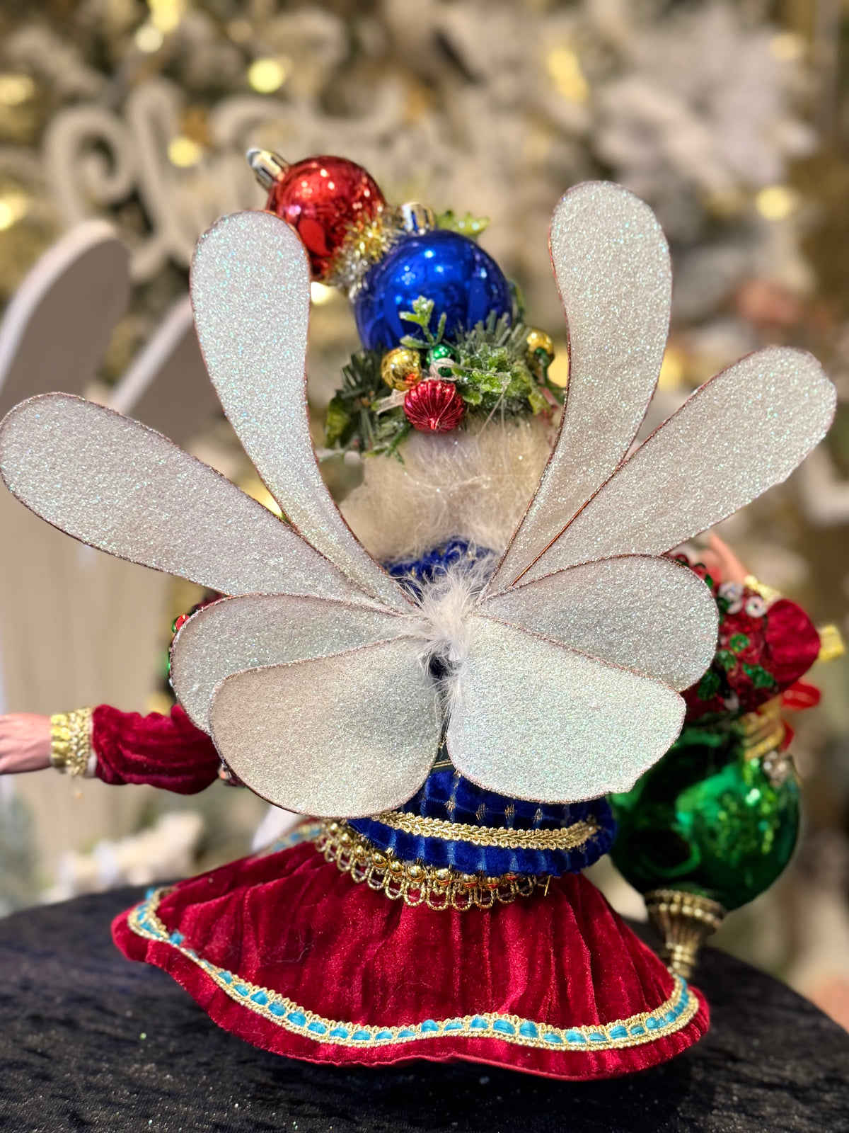 MARK ROBERTS - Medium Ornament Maker Fairy 51-64372