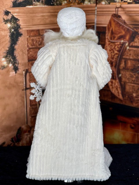 IVORY SANTA WITH SNOWFLAKE X1099
