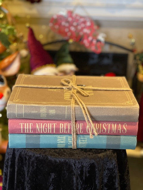 CHRISTMAS CLASSICS BOOK STACK OF 3 X3003