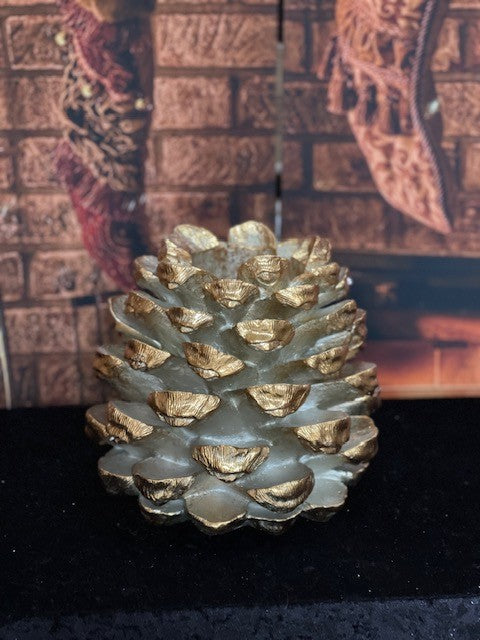 GOLD LEAF PINECONE CANDLE HOLDER XNSGPIP