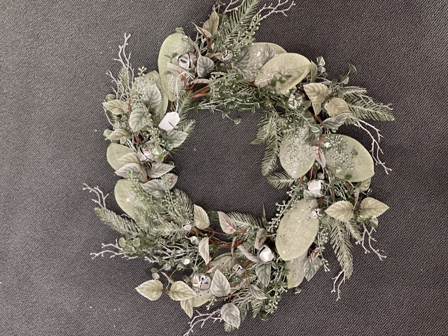 MIXED PINE WITH SILVER BELLS WREATH XDDSBEW