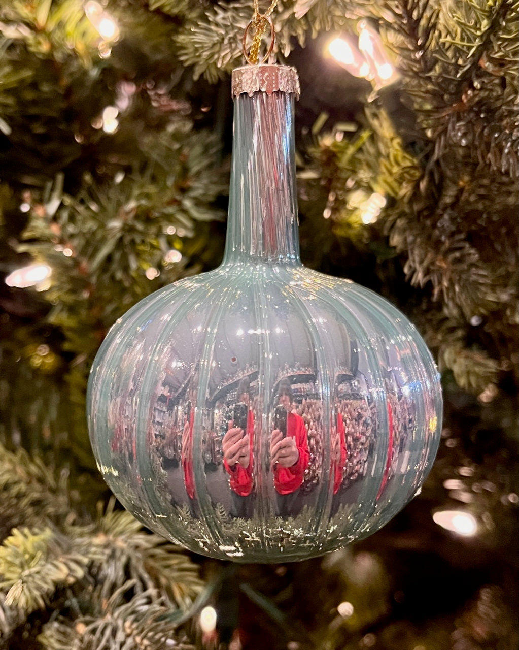 TIFFANY BLUE PEARL DROP GLASS ORNAMENT XGMASIQ