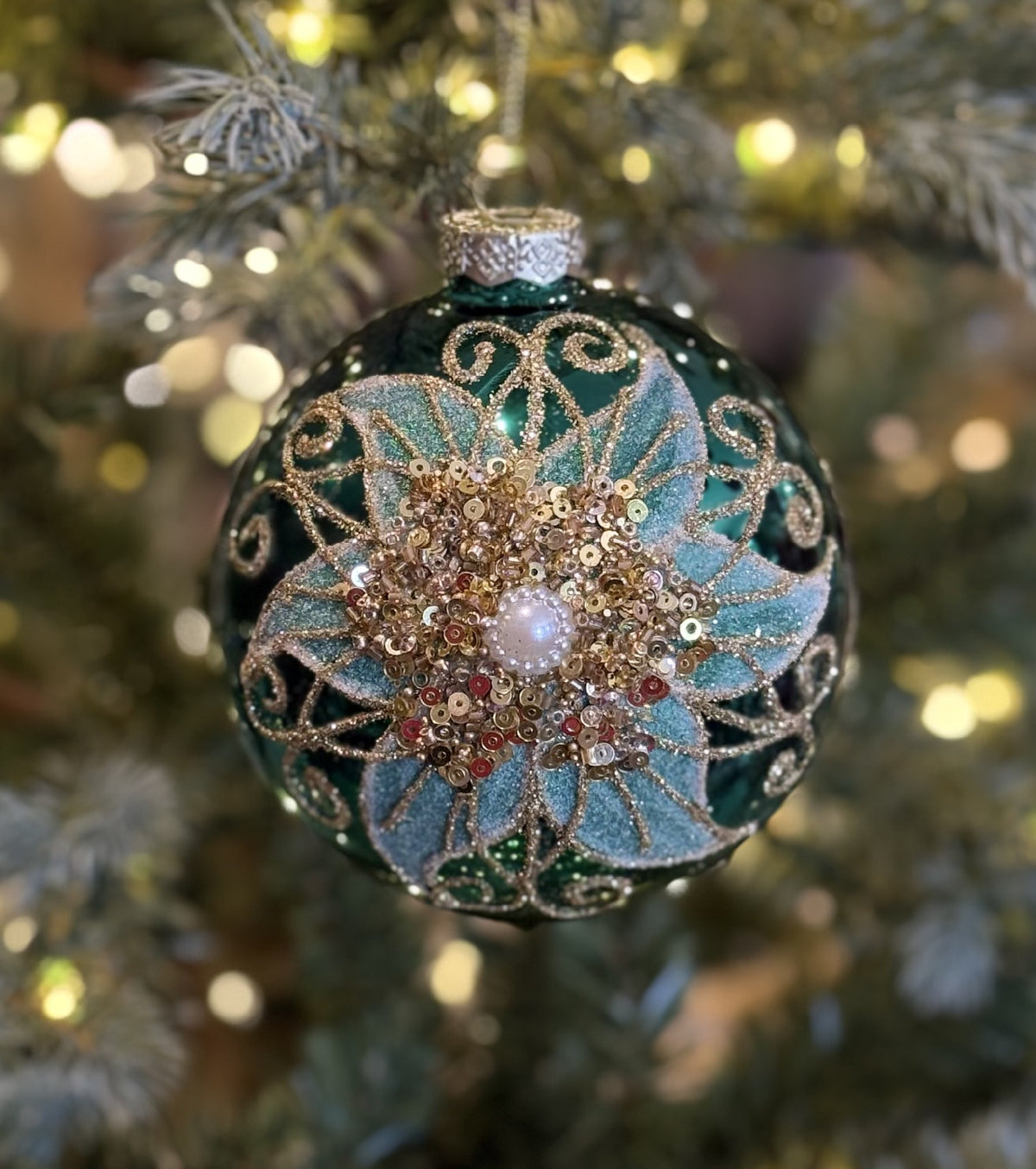 EMERALD WITH GOLD DETAIL & PEARL ROUND GLASS HANGING ORNAMENT XGFQPOE