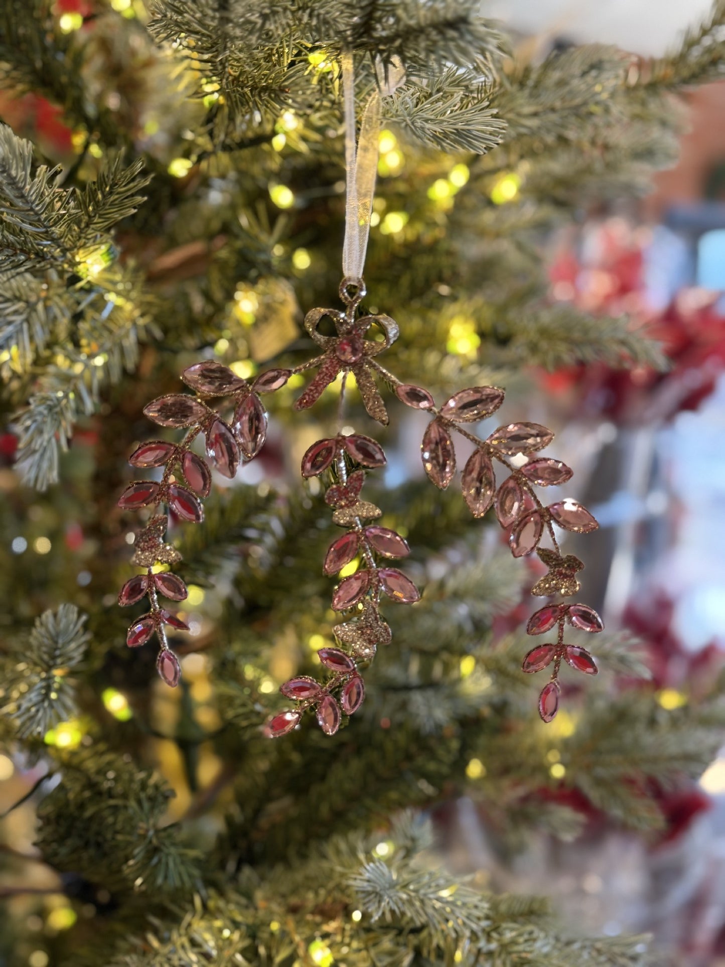 JEWELLED PINK LEAF HANGING ORNAMENT XVAXPDW