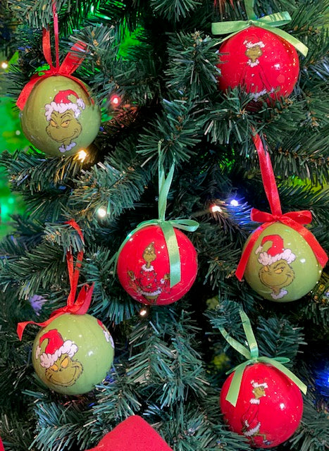 SET OF 6 GRINCH BAUBLES XGOR01