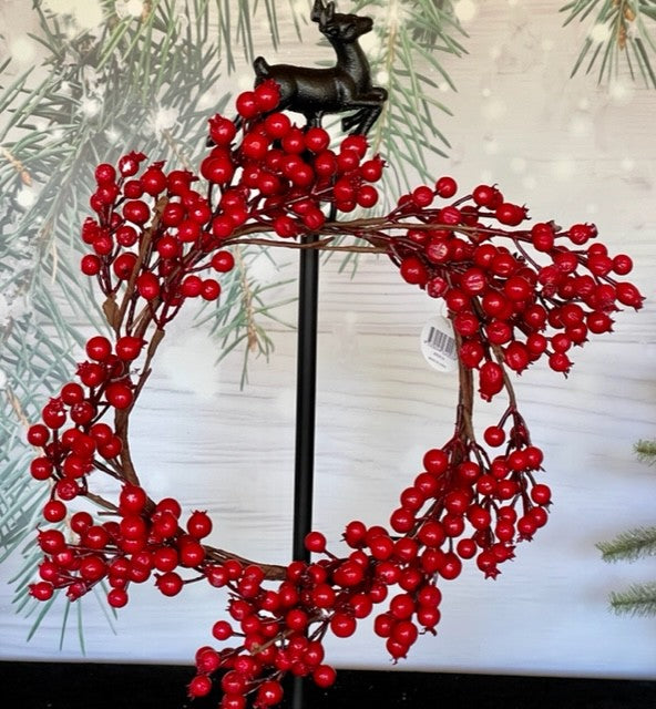 RED BERRY DOOR WREATH XX2514