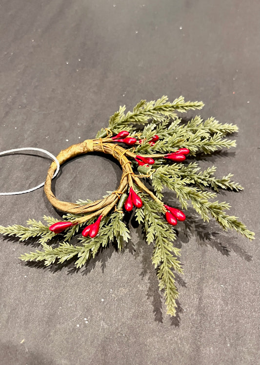 SET OF 4 BERRY/LEAF NAPKIN RINGS XX11795