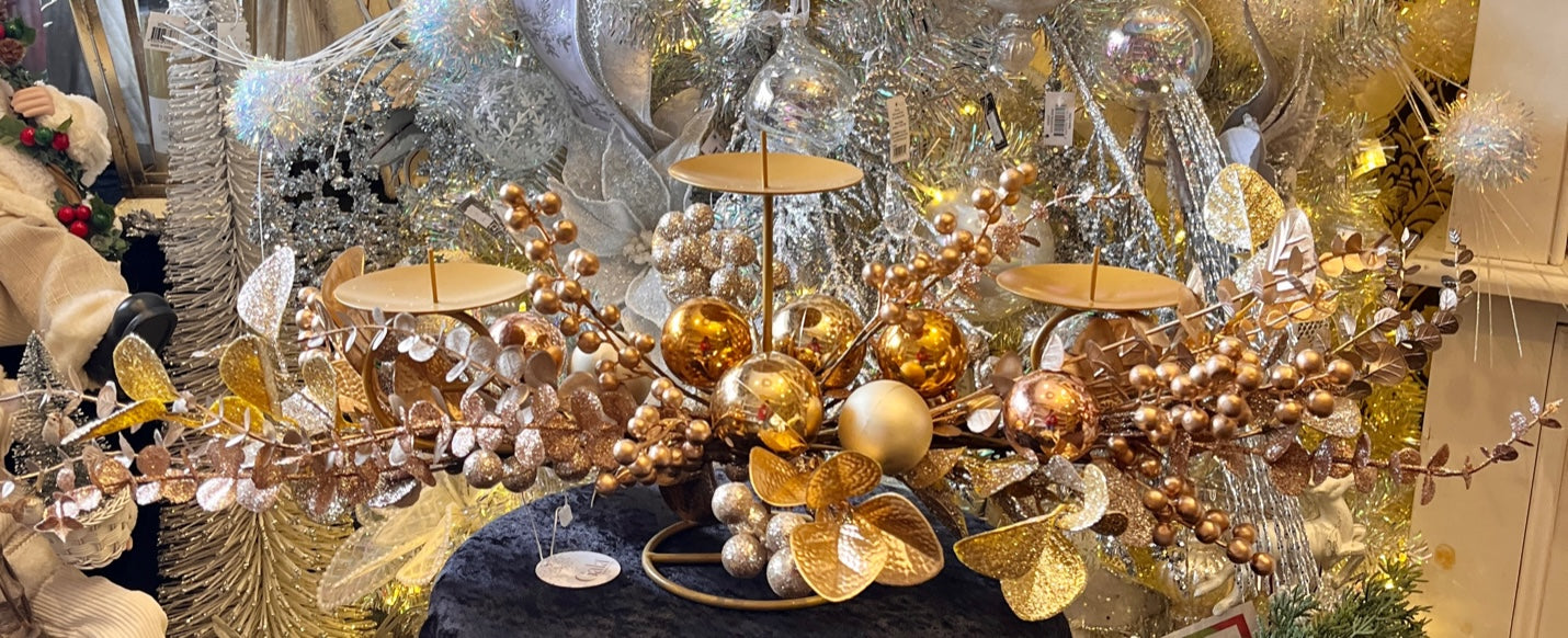 GOLD LEAF AND BERRY 3 CANDLE CENTREPIECE XX11988