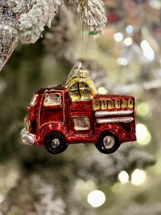RED FIRETRUCK GLASS HANGING ORNAMENT XM0490