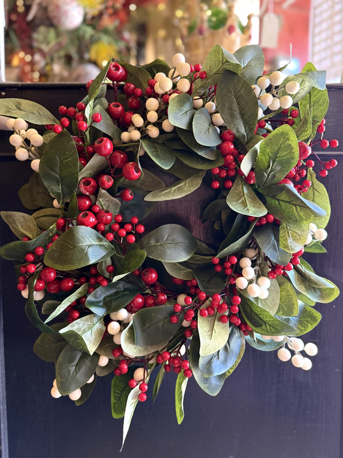 Wreath w/Berry 56cm Red/Wht/Grn XM0964
