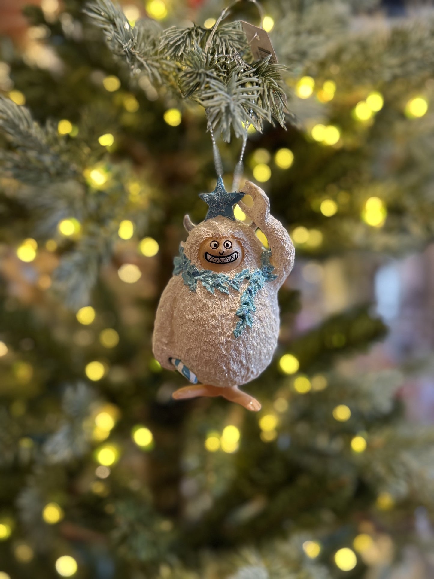 YETI HANGING ORNAMENT SHD9027