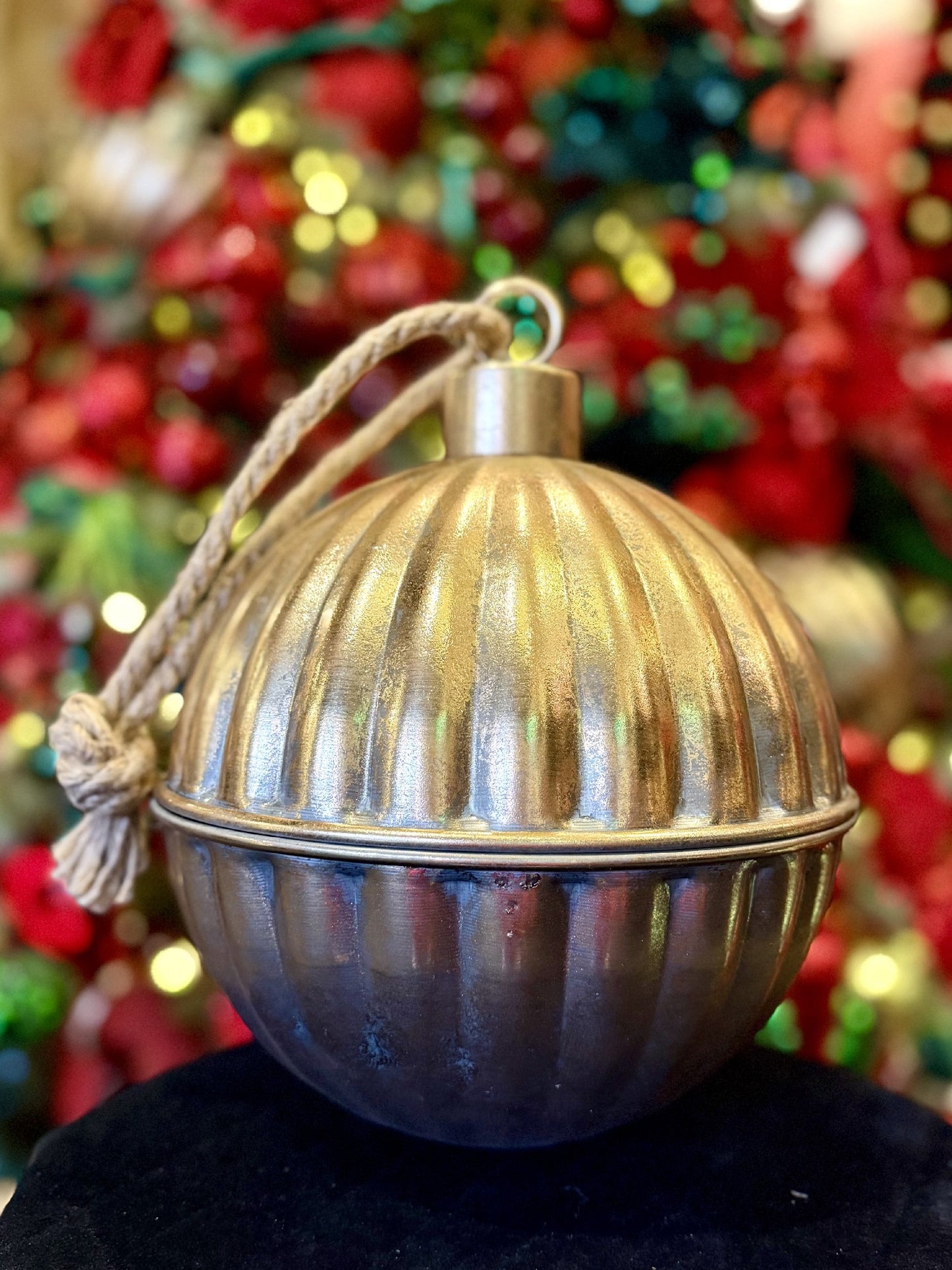 24CM GOLD METAL BELL X440940