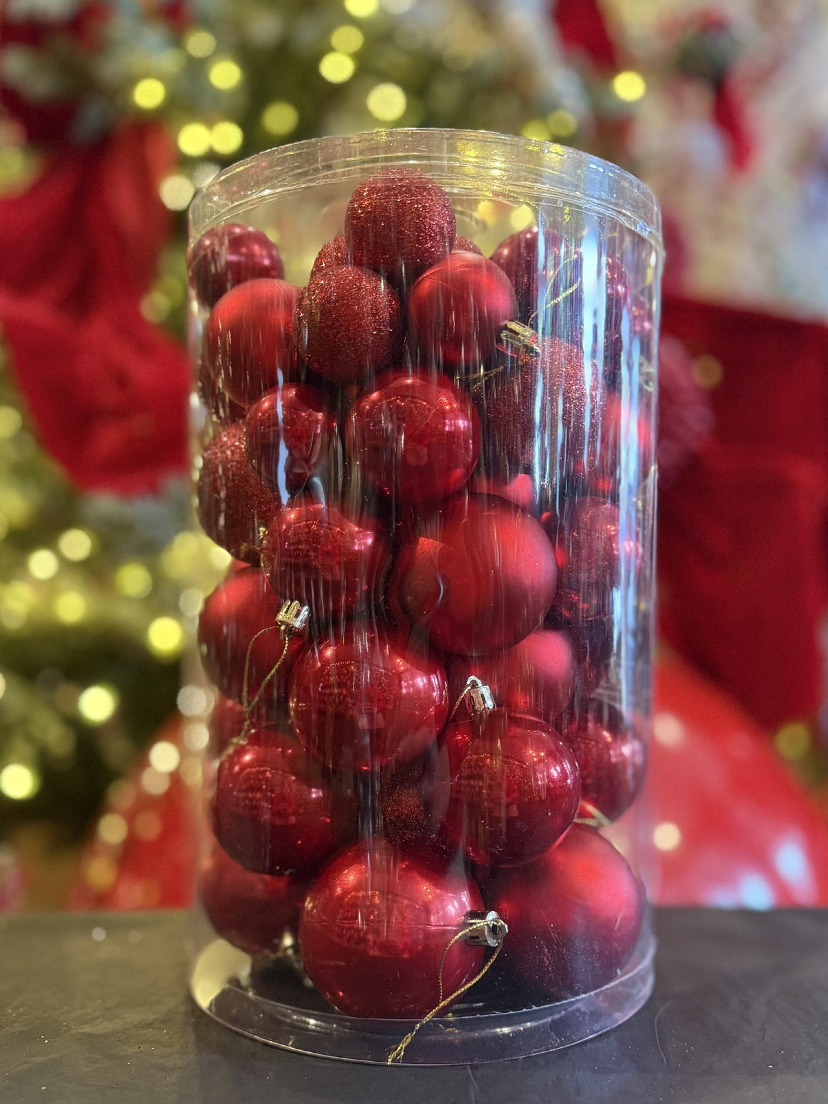 60PK RED SHATTERPROOF BAUBLES 18X4CM, 20X5CM, 16X6CM, 6X7CM X466919