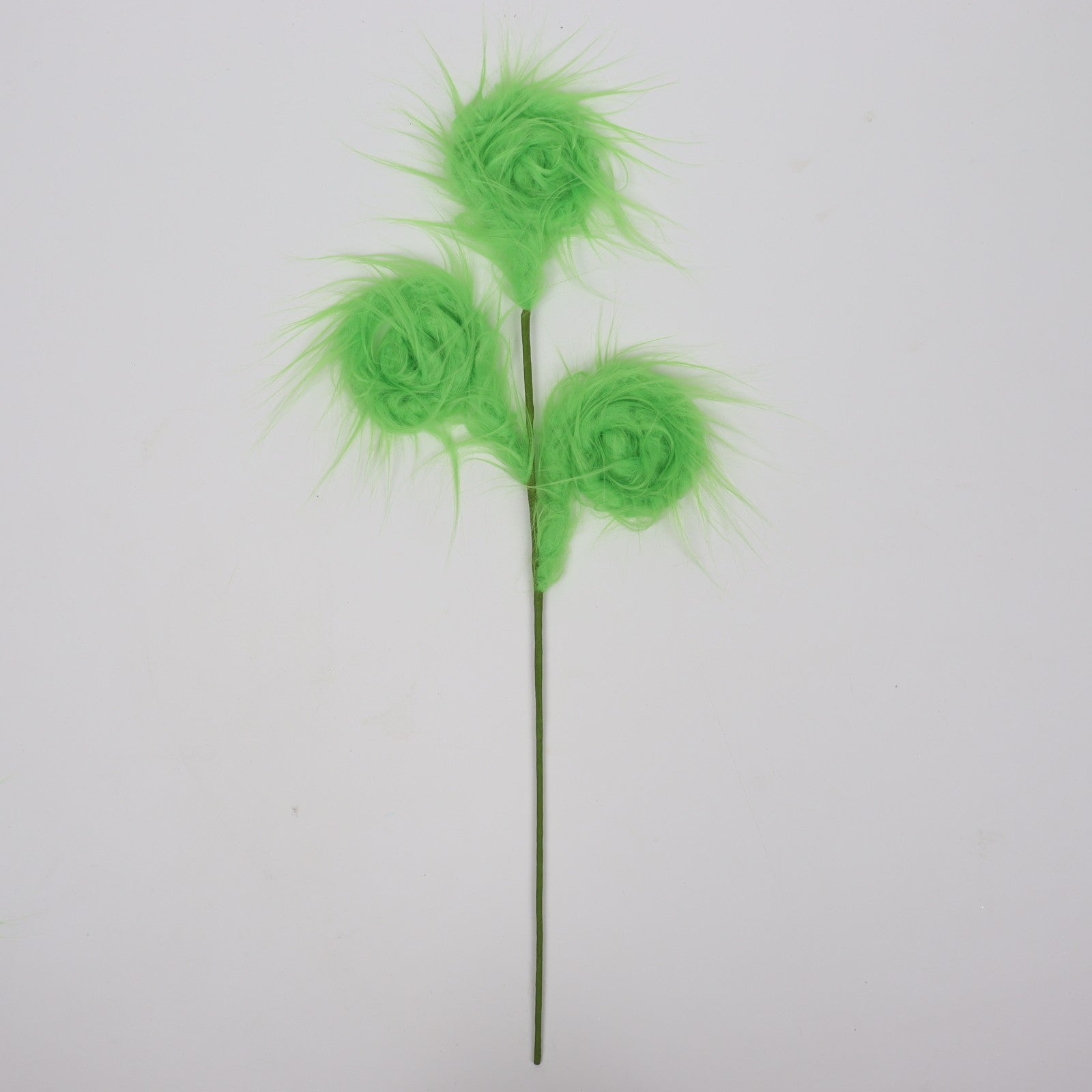 LARGE GREEN FURRY CURLY PICKS XGF09