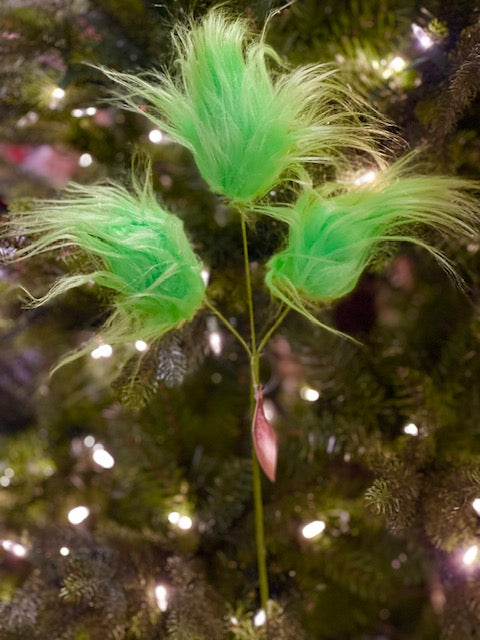 GRINCH FURRY 3 FLUFF BALL PICK XGF08