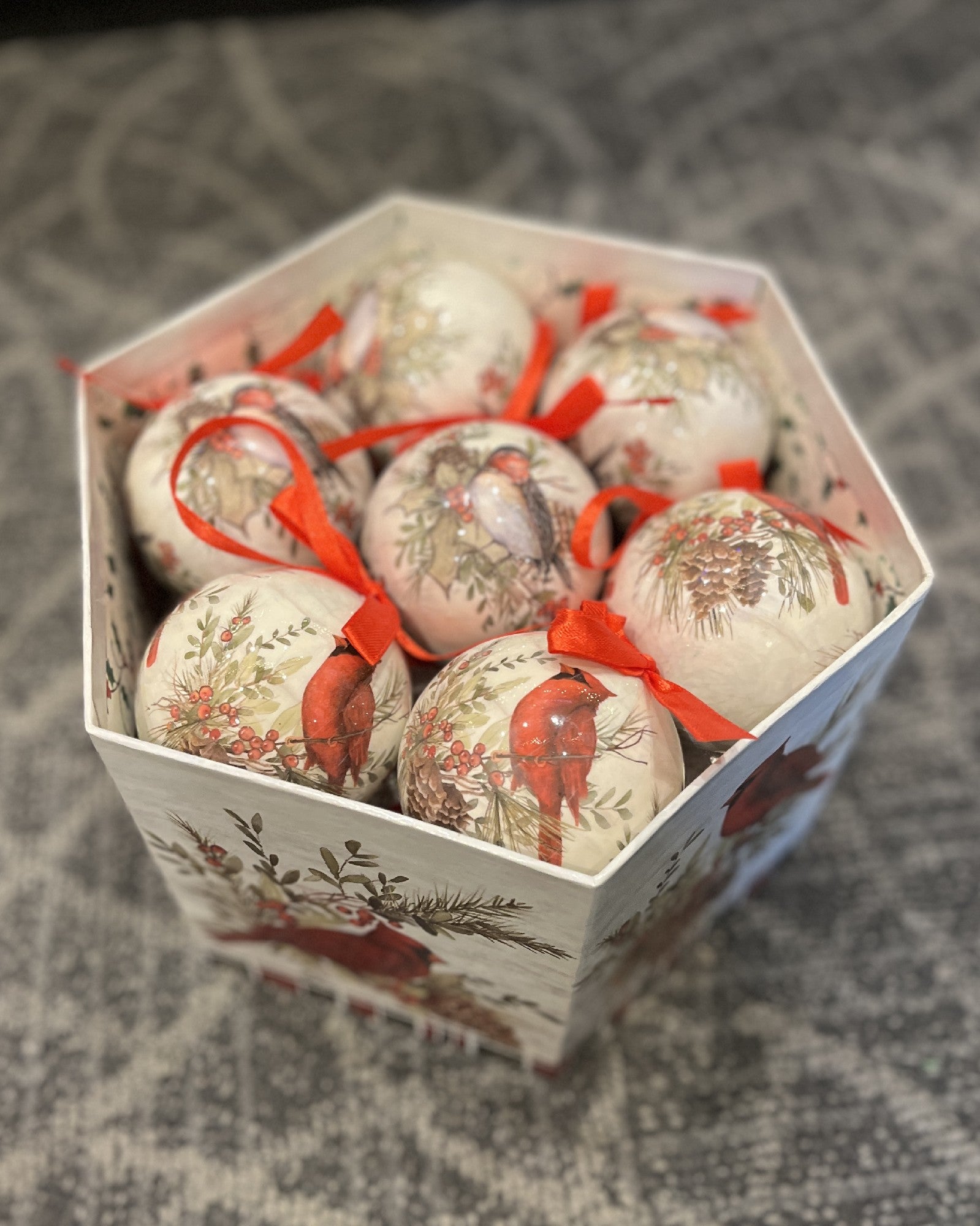BOX OF 14 CARDINAL BAUBLES 4286430