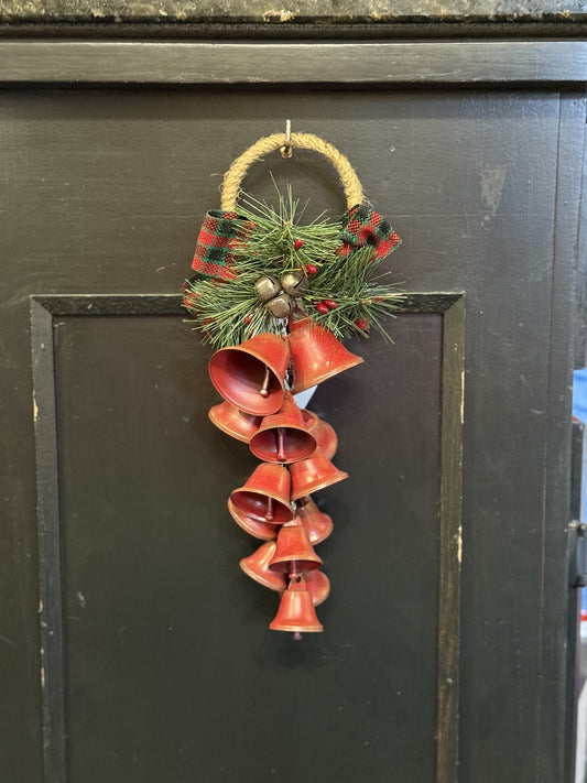 RED METAL BELL DOOR HANGER 4297940