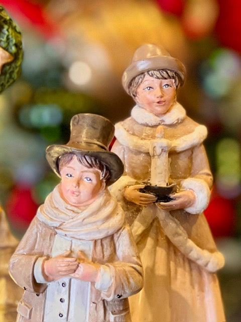 5 Piece Natural Caroler Family SCY213